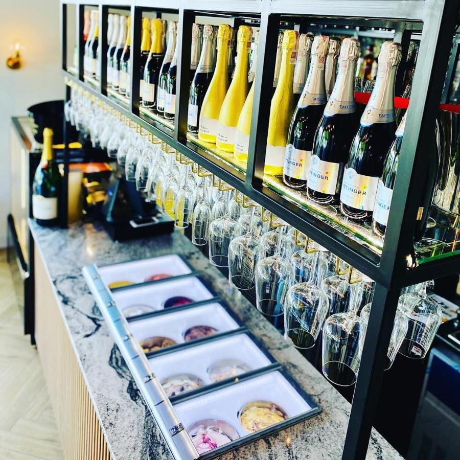 Luxury Apartments In Residence Maritime ミエンジズドロイェ エクステリア 写真